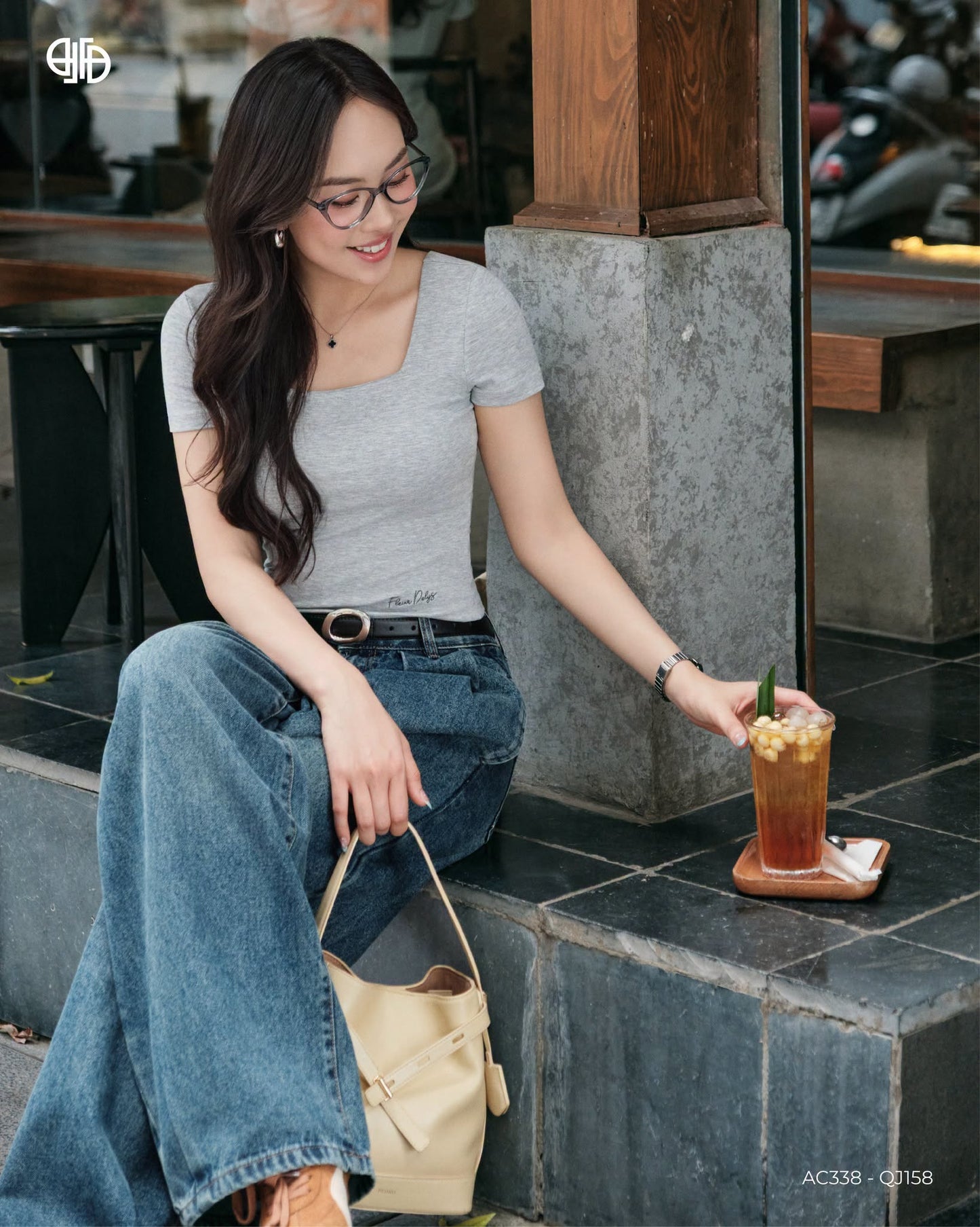 Áo thun cổ vuông thanh lịch - Xám nhạt ( AC338- QA158)