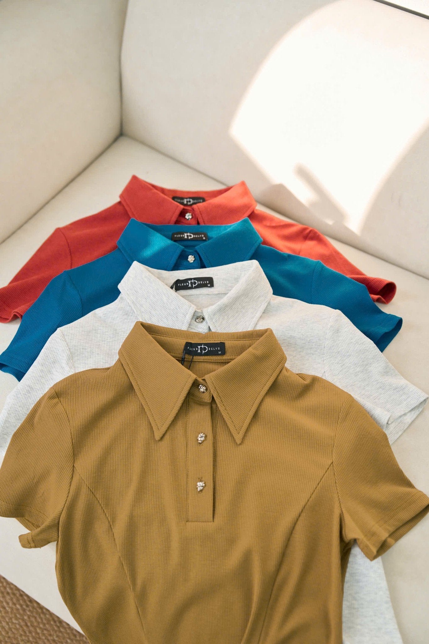 Áo Polo Cổ Nhọn Phối Cúc Kiểu (PL003)