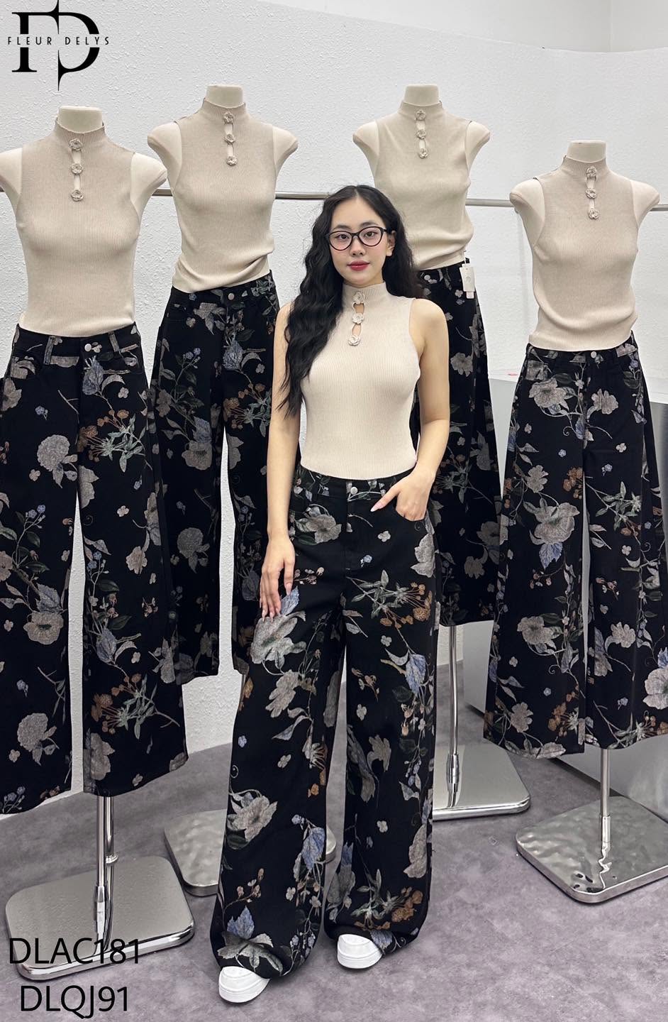 Áo Len Sát Nách Phối 3 Bông Hoa -Be ( AL181)