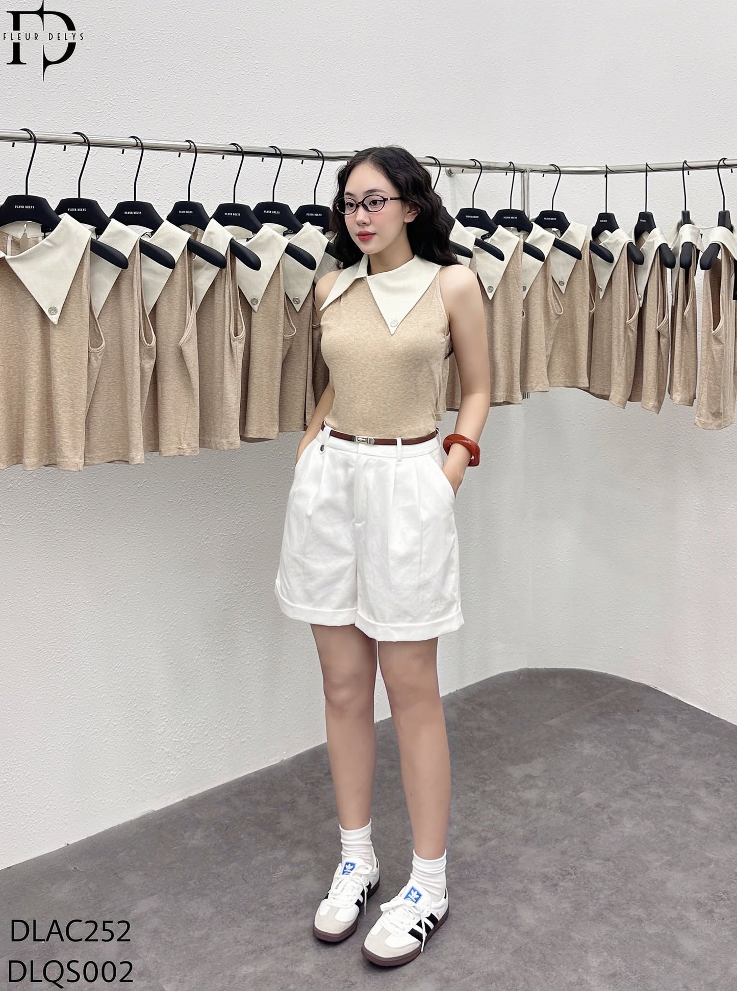 Áo Thun Tăm Phối Cổ Bản To - Nâu (AC252)