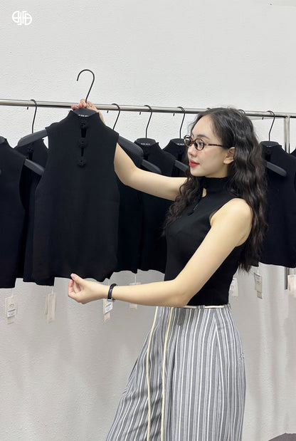 Áo Len Sát Nách Phối 3 Bông Hoa -Đen (AL181)
