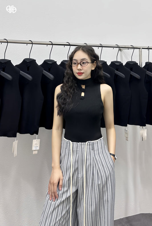 Áo Len Sát Nách Phối 3 Bông Hoa -Đen (AL181)