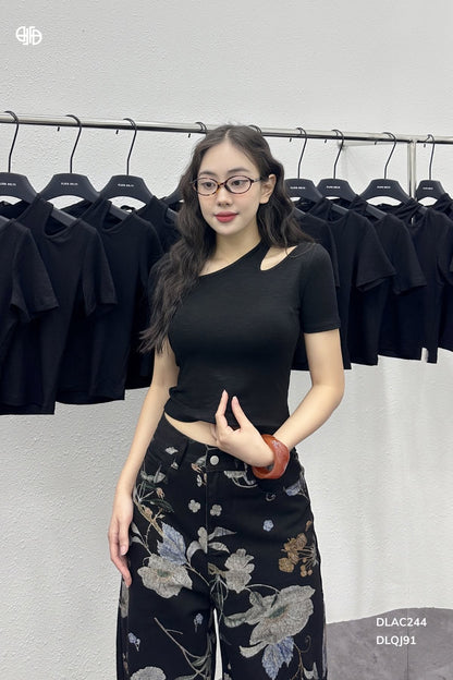 Quần Jean Họa Tiết Hoa - DLQJ91