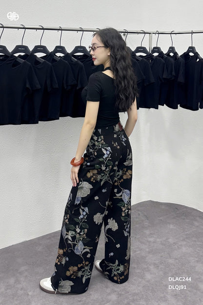 Quần Jean Họa Tiết Hoa - DLQJ91