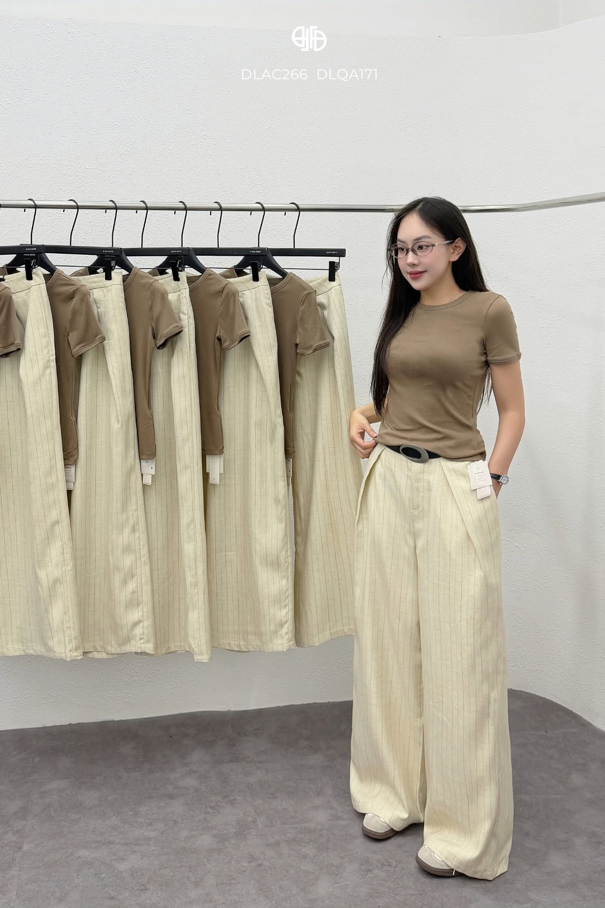 Áo Thun Zip Cổ Tròn - Nâu (AC266)