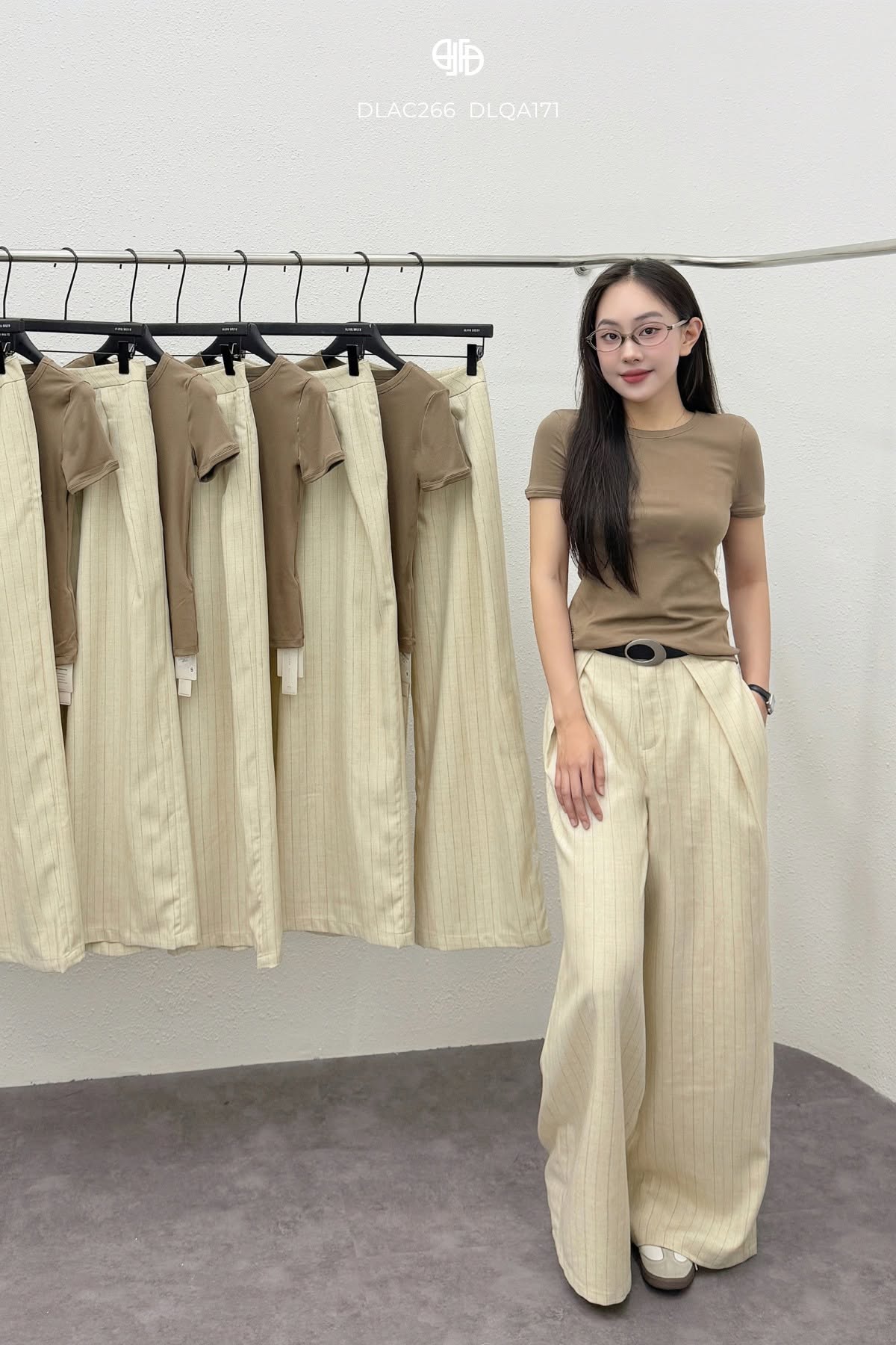 Áo Thun Zip Cổ Tròn - Nâu (AC266)