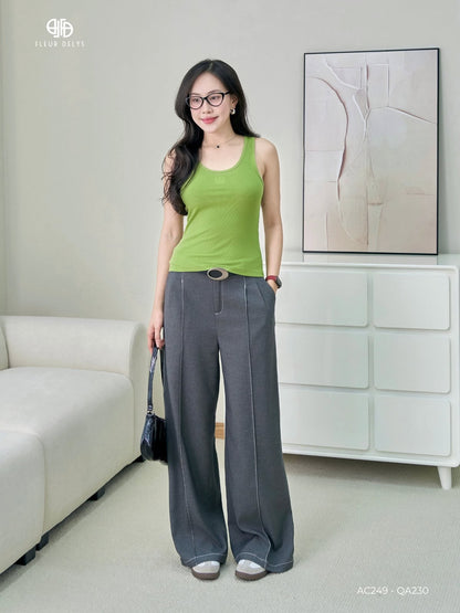 Áo Thun Cổ Sâu Thêu Ngực ( AC249)