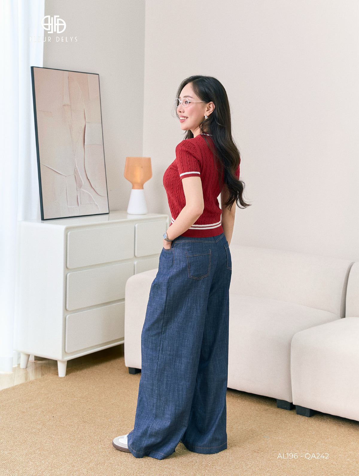 Áo Len Cổ Tròn Phối Kẻ Trắng (AL196)