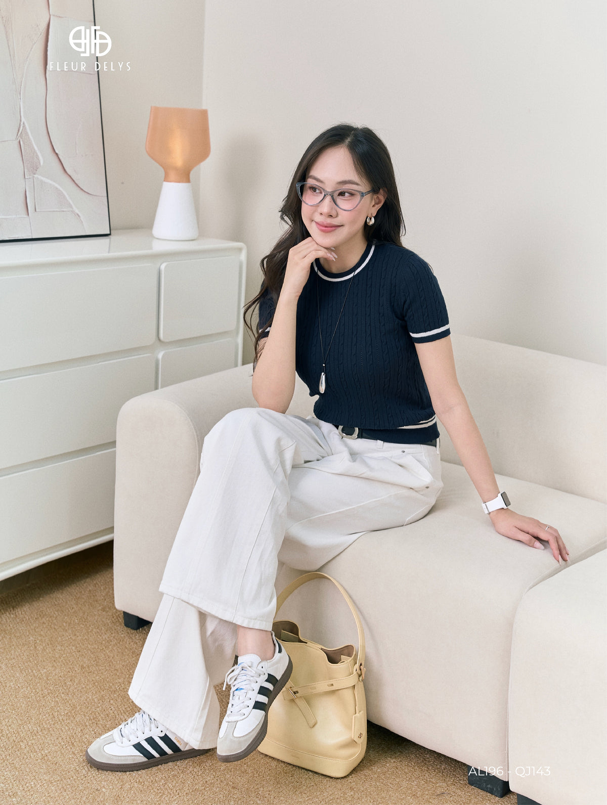 Áo Len Cổ Tròn Phối Kẻ Trắng - Xanh than (AL196)
