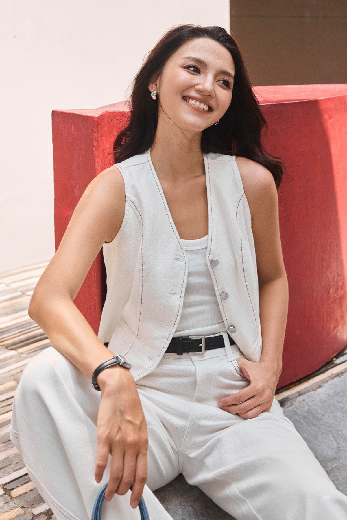 Set Bò Phối Chỉ Đỏ - Trắng