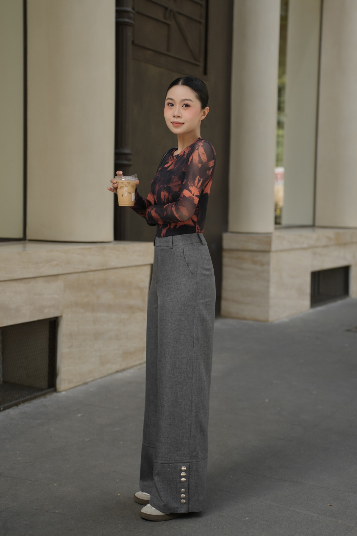 Quần Cúc Bấm Gấu - Fleur Delys