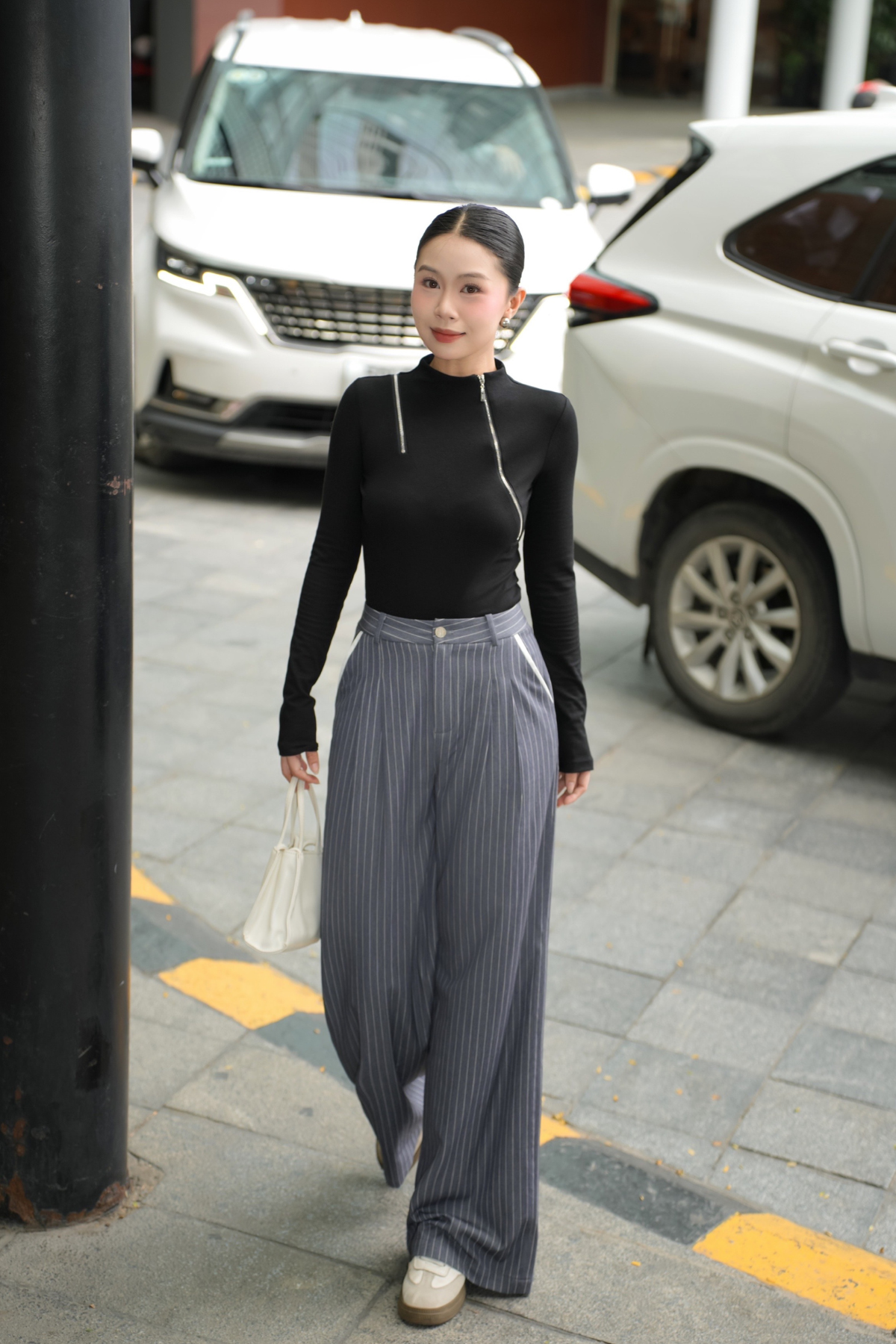 Quần Kẻ Túi Lé Trắng (QA203)