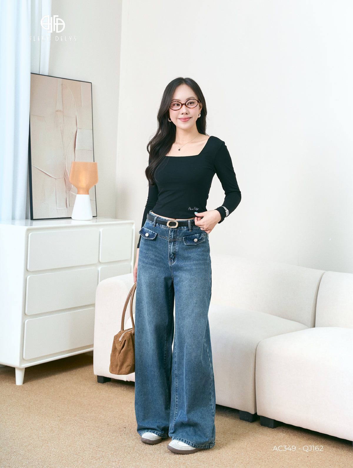 Áo Cổ Vuông Dài Tay Thêu Gấu (AC349)