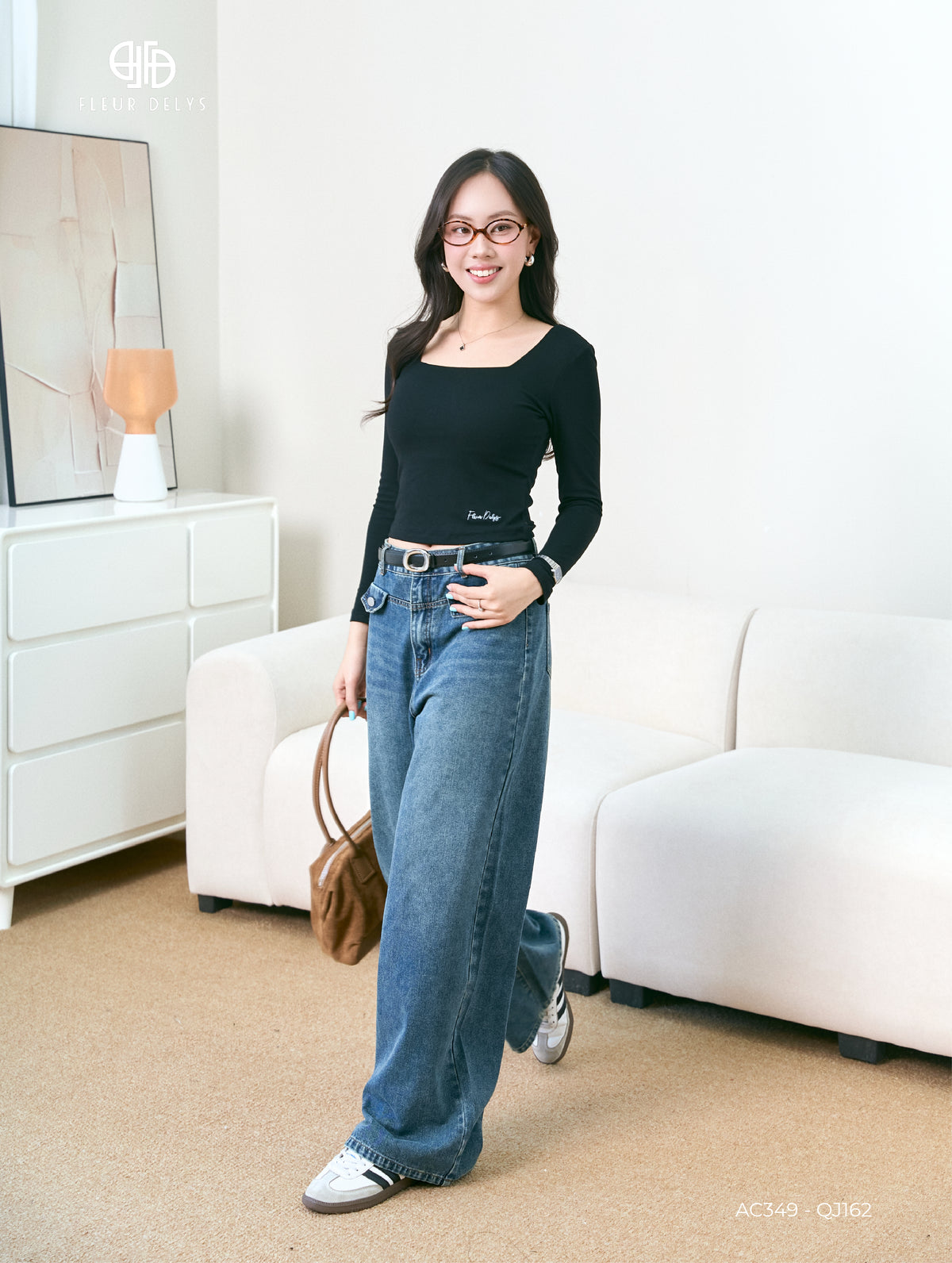 Áo Cổ Vuông Dài Tay Đen Thêu Gấu (AC349+QJ161)